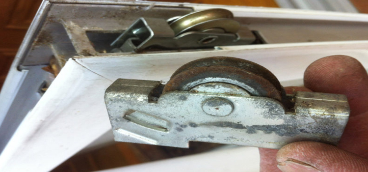 screen door roller repair in North Tustin